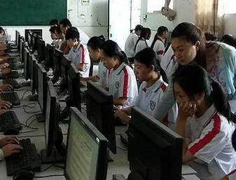 南充市潆溪高级职业中学图片