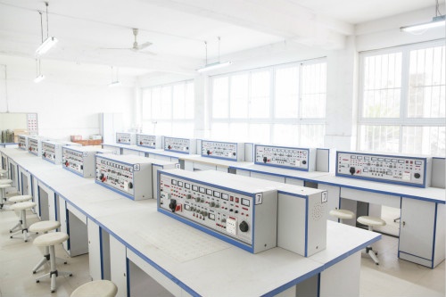 四川工业贸易学院五年制大专招生计划