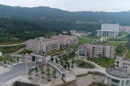 巴中职业技术学院五年制大专招生电话是多少
