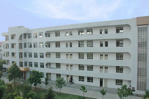 四川西充县职业中学的招生要求高吗