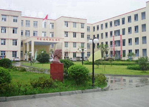 2023年内江初中生读汽车应用与维修专业哪所学校好