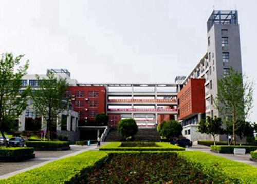 2023年成都初中生读商务外语专业有哪些学校