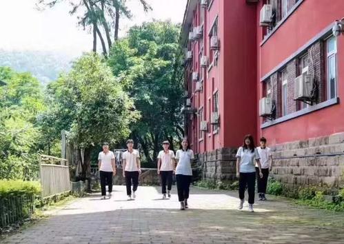 成都公办职高学校(成都3加3的公办学校有哪些)