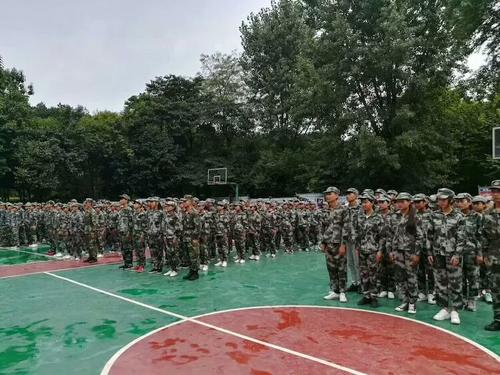 成都郫县机电工程学校(成都机电学校郫都区的详细地址)