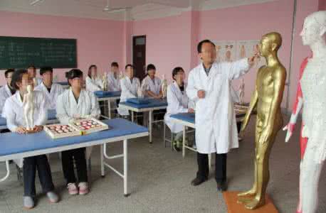 成都卫校是不是公办(成都公办的正规卫校有哪些)