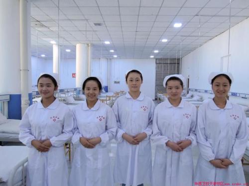 成都华大卫校(成都华大卫校学费一年是多少)