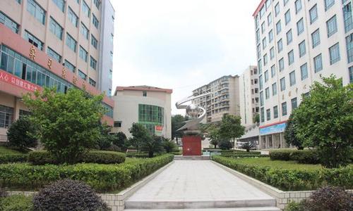 成都西南航空职业学校(成都西南航空职业学校在哪里)