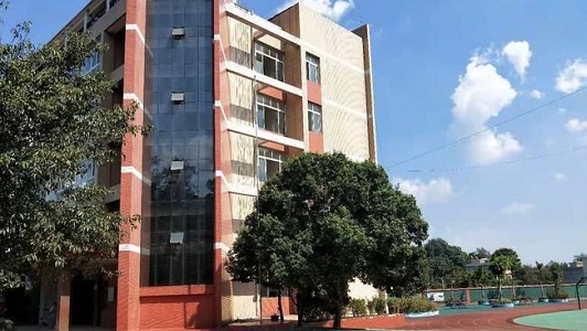成都万通未来高级技工学校在哪里(成都交通高级技工学校红花堰校区)