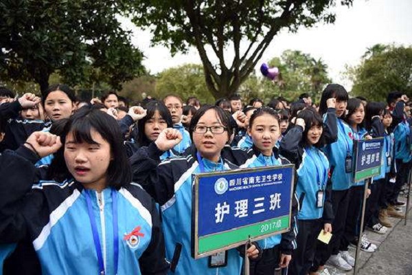 成都机电工程学校学费是多少(成都机电工程学校招生简章)