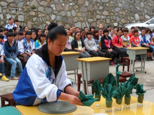 成都职高招生网上报名(成都职业技术学校招生电话)