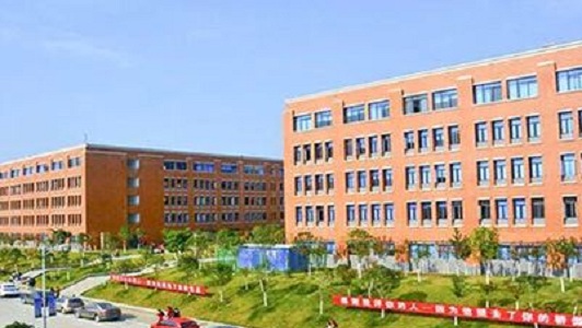 成都市洞子口职业高级中学校官网(四川成都铁路卫生学校录取分数线)