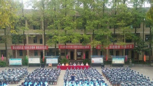 成都汽修专业学校哪里最好(成都汽车职业技术学校招生电话)
