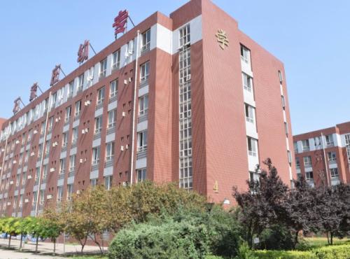 成都市财贸职业高级中学学费(洞子口职业高级中学校官网)