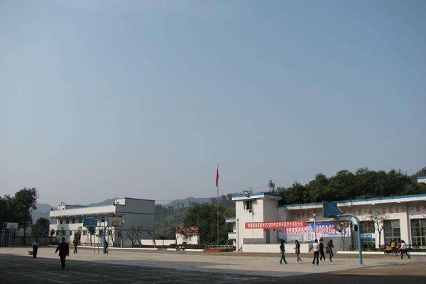 成都市职业财贸高级中学(成都市财贸职业高级中学校怎么样)