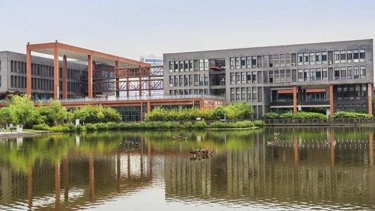 成都弘博中等专业学校官网(成都市财贸职业高级中学校怎么样)