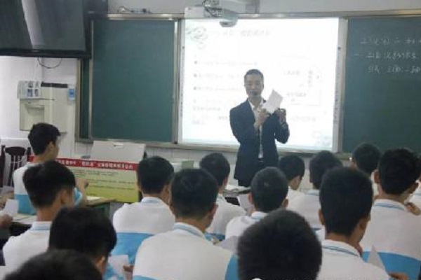 成都职业技术学院 中专(成都职业技术学院中专有哪些专业)