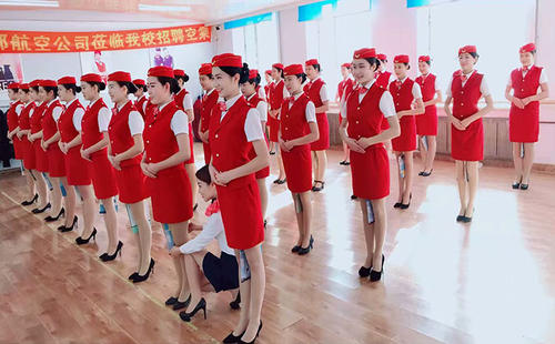 成都技术职业学院学费多少(成都工业学院2023专升本招生简章)