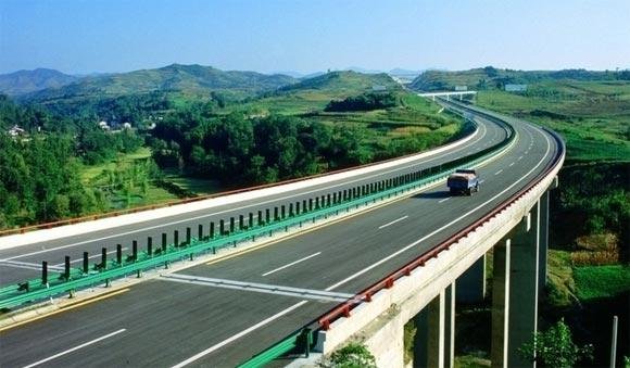 成都市技师学院成华校区(成都技师学院郫县红光校区)