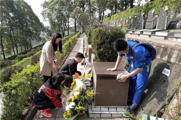 成都成工科技工程技工学校(成都公办职业高中学校有哪些学校)