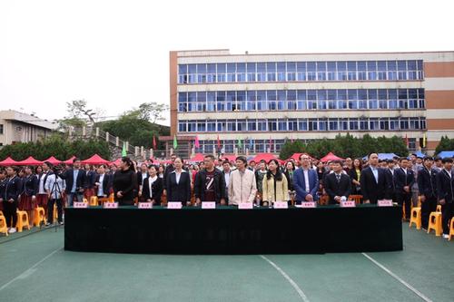 成都万通未来高级技工学校(成都万通未来高级技工学校官网)