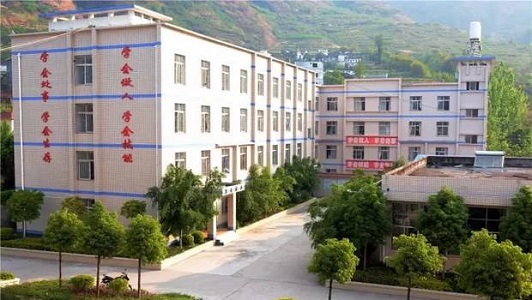 15岁初中没毕业能读什么技校(14岁初中没毕业能读什么技校女生)