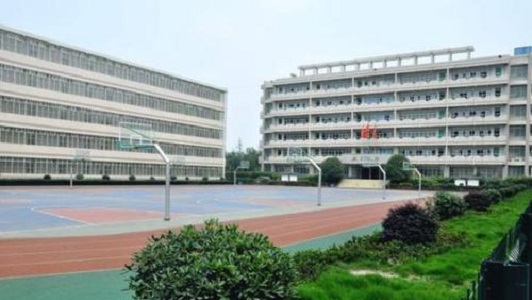 成都华西卫校联系电话(成都口腔学校招生学校有哪些)