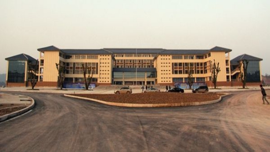成都市礼仪职业中学(成都市礼仪职业中学招生电话)