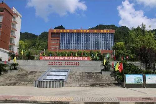 成都卫校有哪些卫校好(四川蜀都卫校招生办电话)