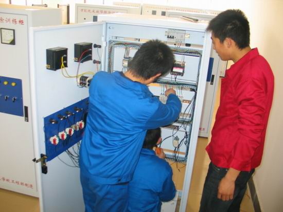 成都交通高级技工学校官网(成都交通高级技工学校红花堰校区)