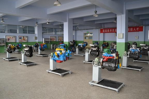 成都职校排名前十名学校公办(成都排名前三的职业学校)