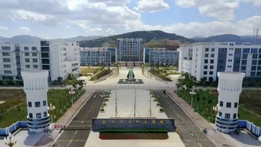 成都职高咨询电话号码(成都职业技术学校招生电话)