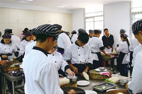 四川成都职高学校推荐(成都公立中专学校排名前十)