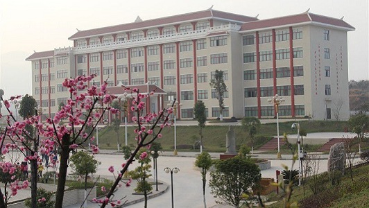 成都圣亚技工学校高考升学部(成都圣亚学校是普高吗还是职高)