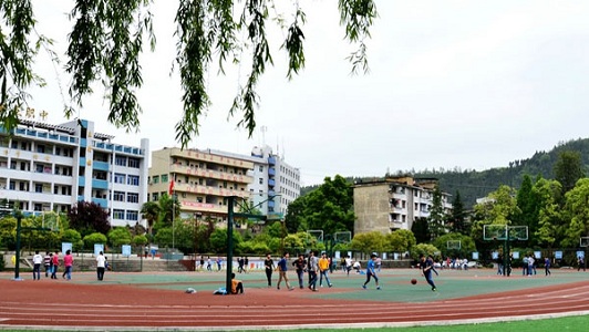 成都焊工培训技术学校(山东蓝翔技校电焊学费多少钱)