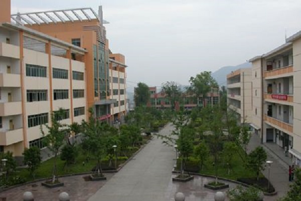 成都职业高中招生(成都正规的职高学校在哪里)