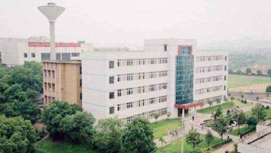 成都新华高级技工学校怎么样(北京新华电脑学校是正规的学校吗)