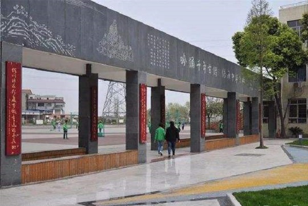成都的职业中学名单(成都国家级重点中等职业学校)