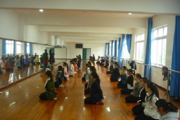 成都市技师学院(成都公办职业学校有哪些学校)